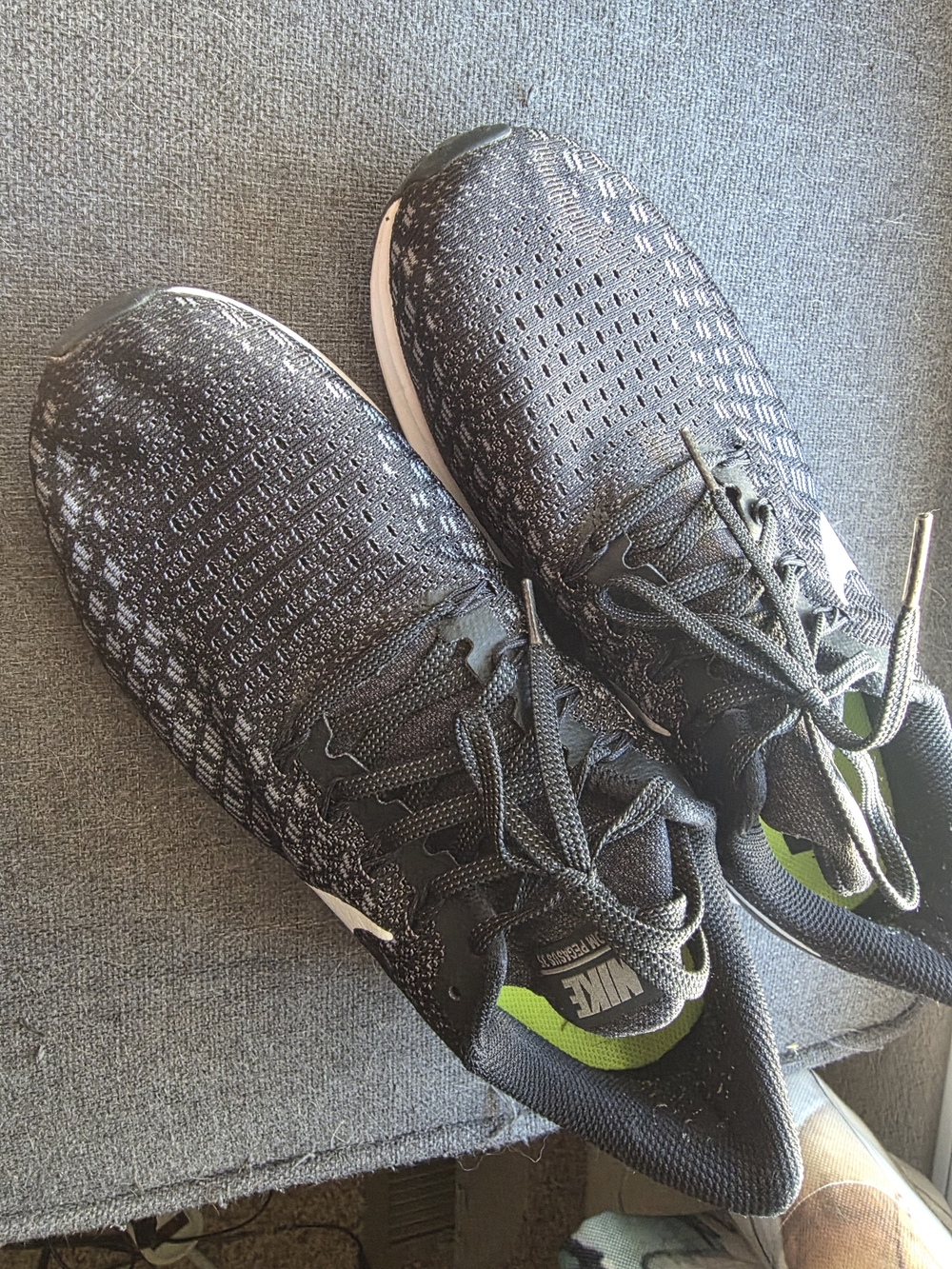 Nike Air Zoom Pegasus 35 Black Gunsmoke Oil Grey Men's Size 9.  942851-001